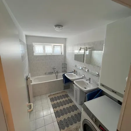 Modern In A Location And Free Parking