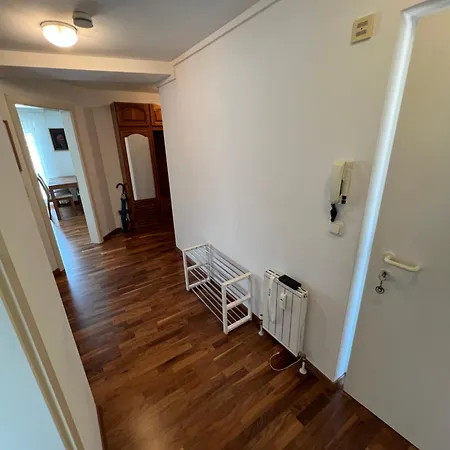 Daire Modern In A Location And Free Parking *